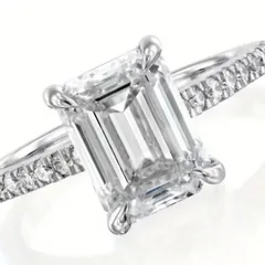 Luxurious Silver Rectangle Ring For Women In Alloy With Zircon Inlay 3