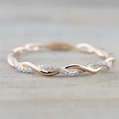 Simple Style Flowers Ring For Women In Gold Alloy With Electroplated Finish And Rhinestones Inlay