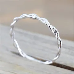 Simple Style Flowers Ring For Women In Gold Alloy With Electroplated Finish And Rhinestones Inlay 4