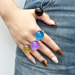 Simple Style Round Resin Ring For Women With Beading Craft In Colour Resin Inlay 3