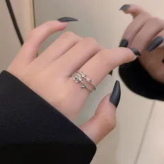 Simple Style Rose Ring For Women In Gold Metal Featuring Electroplated Craftsmanship