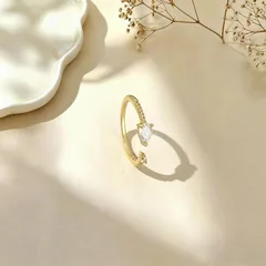 Simple Style Women’s Copper Leaf Ring With PVD Coated Gold Finish