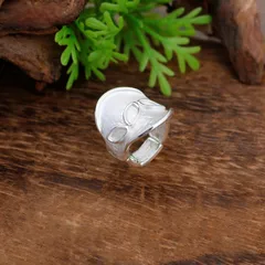 Simple Style White Flowers Ring For Women In Zinc Alloy With Enamel Craftsmanship 2