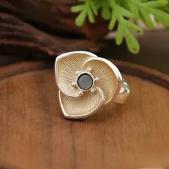 Simple Style Yellow Flowers Ring For Women In Zinc Alloy With Mother-of-pearl Shell Inlay 4