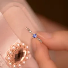 Snowflake Ring For Women In Silver Plated Copper With Zircon Inlay Featuring Electroplated Gold Finish 3