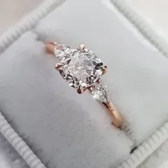 Square Alloy Ring For Unisex, Golden Plated With 0.03µm-0.05µm Thickness, Featuring Zircon Inlay 3