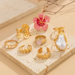 Starfish Ring For Women In Zinc Alloy With KC Golden Plated Finish 0.03µm-0.05µm Featuring Imitation Pearl Inlay 2