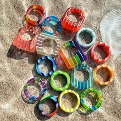 Stripe Resin Ring For Women In Ombre Color, Perfect For Summer Wear 2