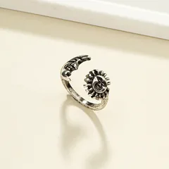 Sun Pattern Women’s Rings For Elegant Style Featuring Electroplated Golden Plated Zinc Alloy With Three-dimensional Craftsmanship 2