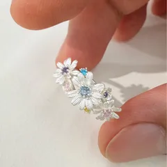 Sweet Daisy Ring For Unisex Featuring Electroplated Zinc Alloy Material 4