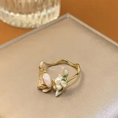 Sweet Flowers For Women Metal Ring Featuring Pearl Inlay, Gold Plated Finish, 1 Piece 2