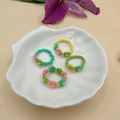 Sweet Seed Bead Ring For Women Featuring Flowers Design, 1 Piece 5