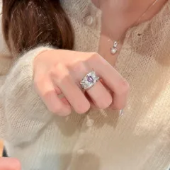 Sweet Flowers Ring For Women In Purple Copper With Electroplated Gold Plating 2