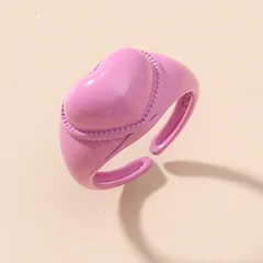 Sweet Heart Shape Open Ring For Women In Golden Metal