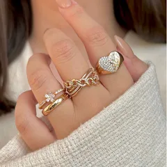 Sweet Hollow Heart Ring Set 4pcs Geometric Irregular Diamond Embedded Flower Finger Ring Bohemian Style Zinc Alloy Women