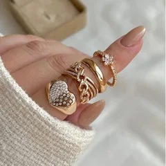 Sweet Hollow Heart Ring Set 4pcs Geometric Irregular Diamond Embedded Flower Finger Ring Bohemian Style Zinc Alloy Women 3