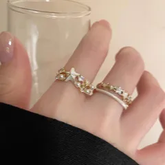 Sweet Starfish Ring For Women In Alloy With Shell Inlay Featuring Electroplated Finish