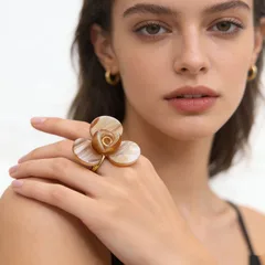 Sweet White Resin Flowers Open Ring For Women, Featuring Elegant Design Perfect For Everyday Wear 3
