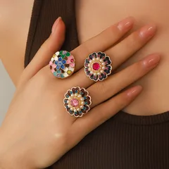 Tropical Flowers Ring For Women, 1 PCS Package, Golden Plated With 0.03µm-0.05µm Thickness And Rhinestone Inlay