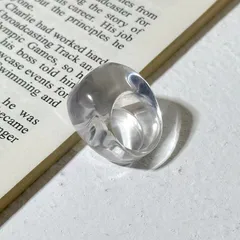 Unique Geometric Resin Ring For Women Personality High-grade Amber Color Index Finger Ring Fashionable  Style Polished Finish 4
