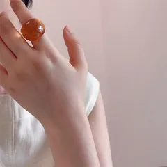 Unique Resin Gradient Rings For Women Fashionable Personality Geometric Pattern Polished Finish High-End Feelment Versatile Ring 3