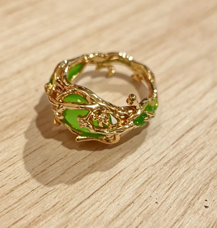 Irregular Unisex Alloy Ring For Everyday Wear Featuring Golden Plated Finish With 0.03µm-0.05µm Thickness And Zircon Inlay 5
