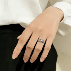 Unisex Horse Ring Made Of Copper With Electroplated Gold Plating Featuring Simple Style Design 4