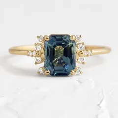 Unisex Rectangle Rings For Everyday Wear, Golden Plated Zinc Alloy With Rhinestones And 0.03µm-0.05µm Plating Thickness 4