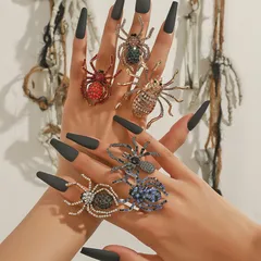 Vintage Creative Unique Insect Spider Brooch With Rhinestones Fashion Alloy Clothing Collar Brooch Holiday Open Ring White Gold Plated