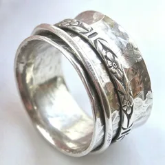 Vintage Style Geometric Wide Band Ring For Women In Silver Alloy With Zircon Inlay