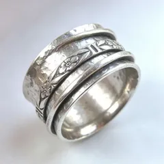 Vintage Style Geometric Wide Band Ring For Women In Silver Alloy With Zircon Inlay 3