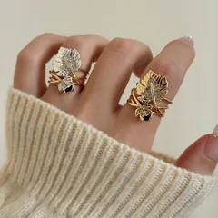 Vintage Style Ginkgo Leaf Ring For Women In Gold Alloy With Real Gold Plated Electroplated Finish And Zircon Inlay