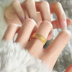 Vintage Style Grain Pattern Copper Ring For Women With Gold Electroplated Finish 4
