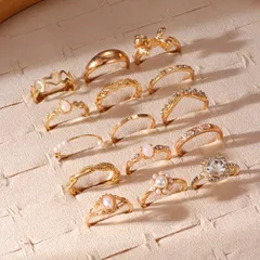 Vintage Style Heart Shape Ring For Women In Gold Alloy, Electroplated Finish, 1 Set 3
