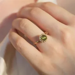 Vintage Mid-Century Women's Ring Olive Green Zircon Open Ring Luxury French Style Alloy Geometric Pattern Round Printing 3