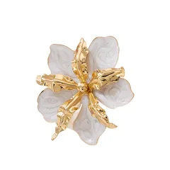 Vintage Style Open Rings Featuring Exaggerated Flower Pattern In Gold For Elegant Jewelry 5