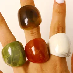 Vintage Style Oval Resin Ring For Unisex In Green