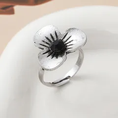 Vintage Style Red Flowers Ring For Women In Alloy With Rhinestones Featuring Electroplated Craftsmanship 4