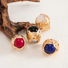 Vintage Style Round Ring For Women In Gold Featuring Electroplated Zinc Alloy With Resin Inlay 4