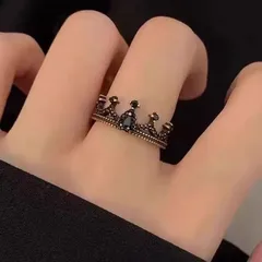 Vintage Style Unisex Insect Ring For Everyday Wear Featuring Electroplated Gold Alloy Design 4