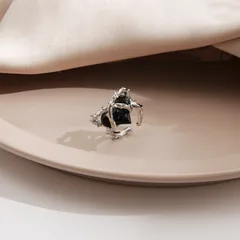 Retro Heart Shape Ring For Women Featuring Electroplated Alloy Design 4