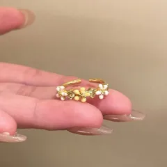 Women’s Alloy Rings With Electroplated Gold Finish And 0.03µm Coating Thickness Featuring Enamel Craftsmanship For Flowers 5