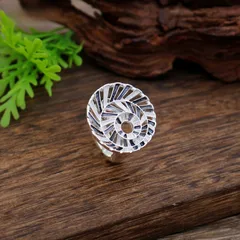 For Women Coffer Zinc Alloy Rings Featuring Enamel Craftsmanship 3