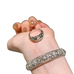 Women’s Electroplated Copper Flower Carving Ring With Zircon Inlay, Elegant Floral Design Jewelry 5