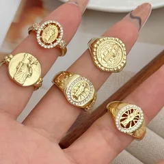 Women’s Human Pattern Ring With Bezel Setting, Electroplated Copper Base, 18K Real Gold Plated, Featuring Zircon Inlay