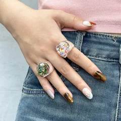 Women’s Plastic Sequins Ring In Colour, Perfect For Spring 2