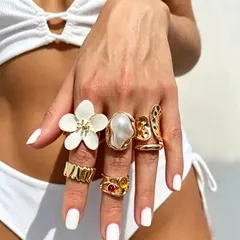 Gold Alloy Women’s Three-dimensional Flowers Ring For Elegant Style Featuring Zircon Inlay 2