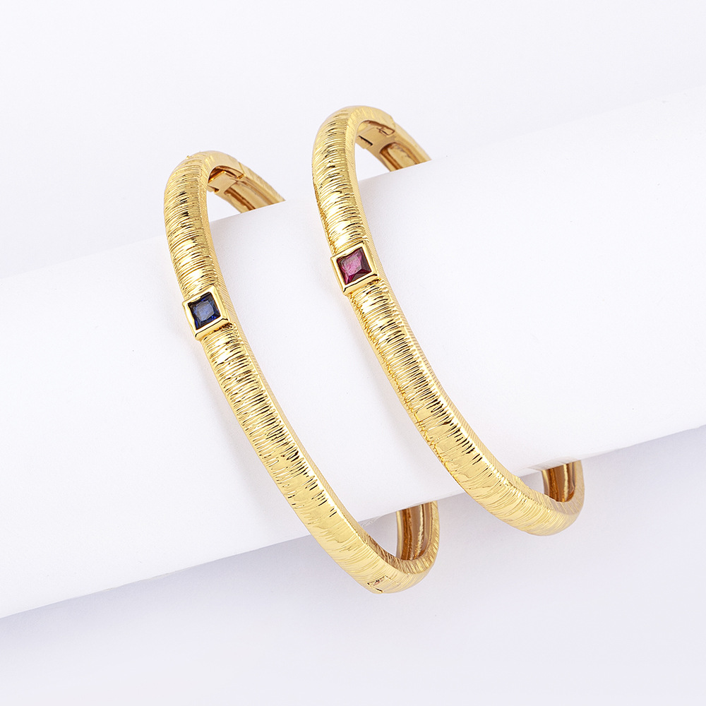 Retro Stripe Bangle In 18K Real Gold Plated Copper Featuring Electroplated Finish With Zircon Inlay 4