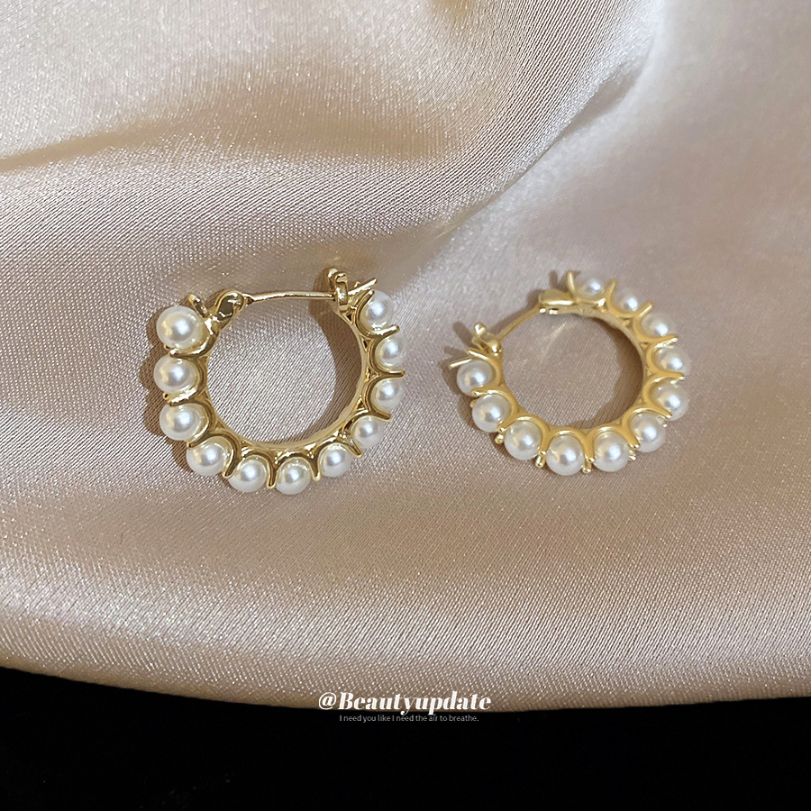 Round Clip Earrings For Women Featuring Imitation Pearl Inlay With 14K Real Gold Electroplated Plating 2