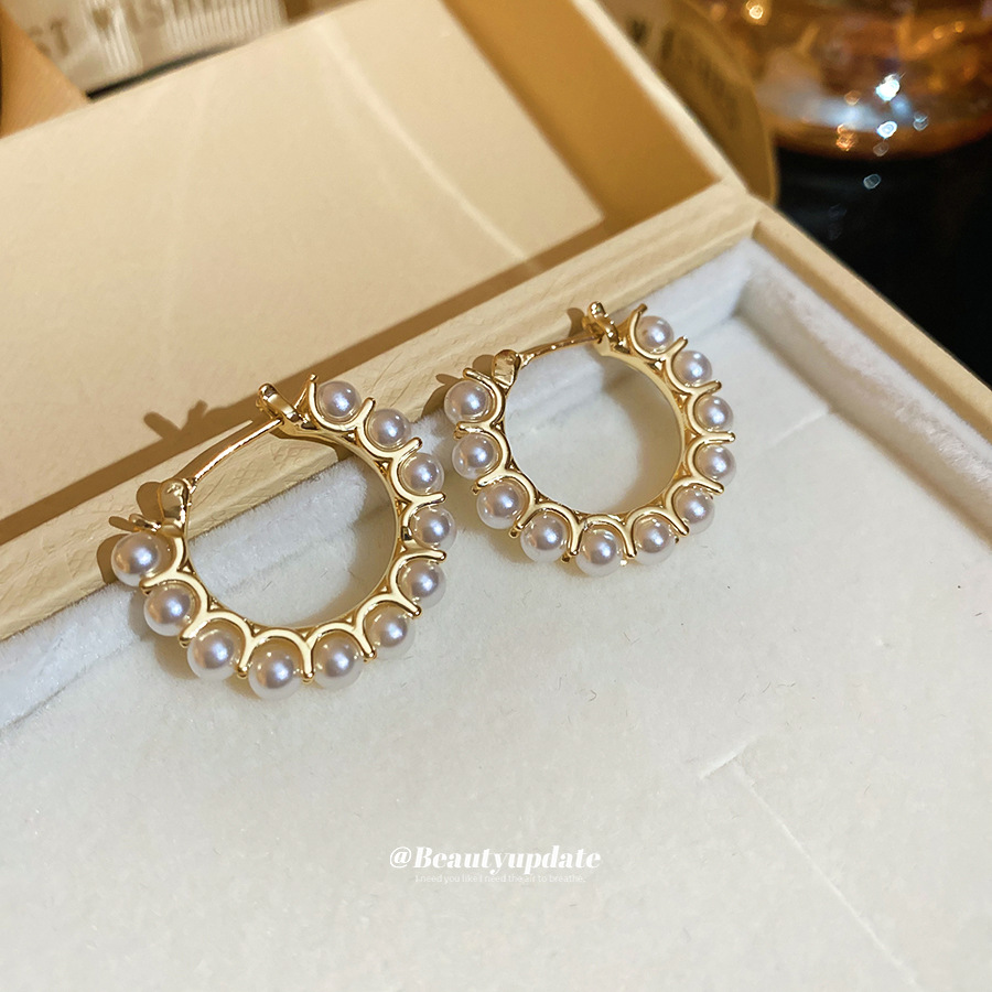 Round Clip Earrings For Women Featuring Imitation Pearl Inlay With 14K Real Gold Electroplated Plating 4